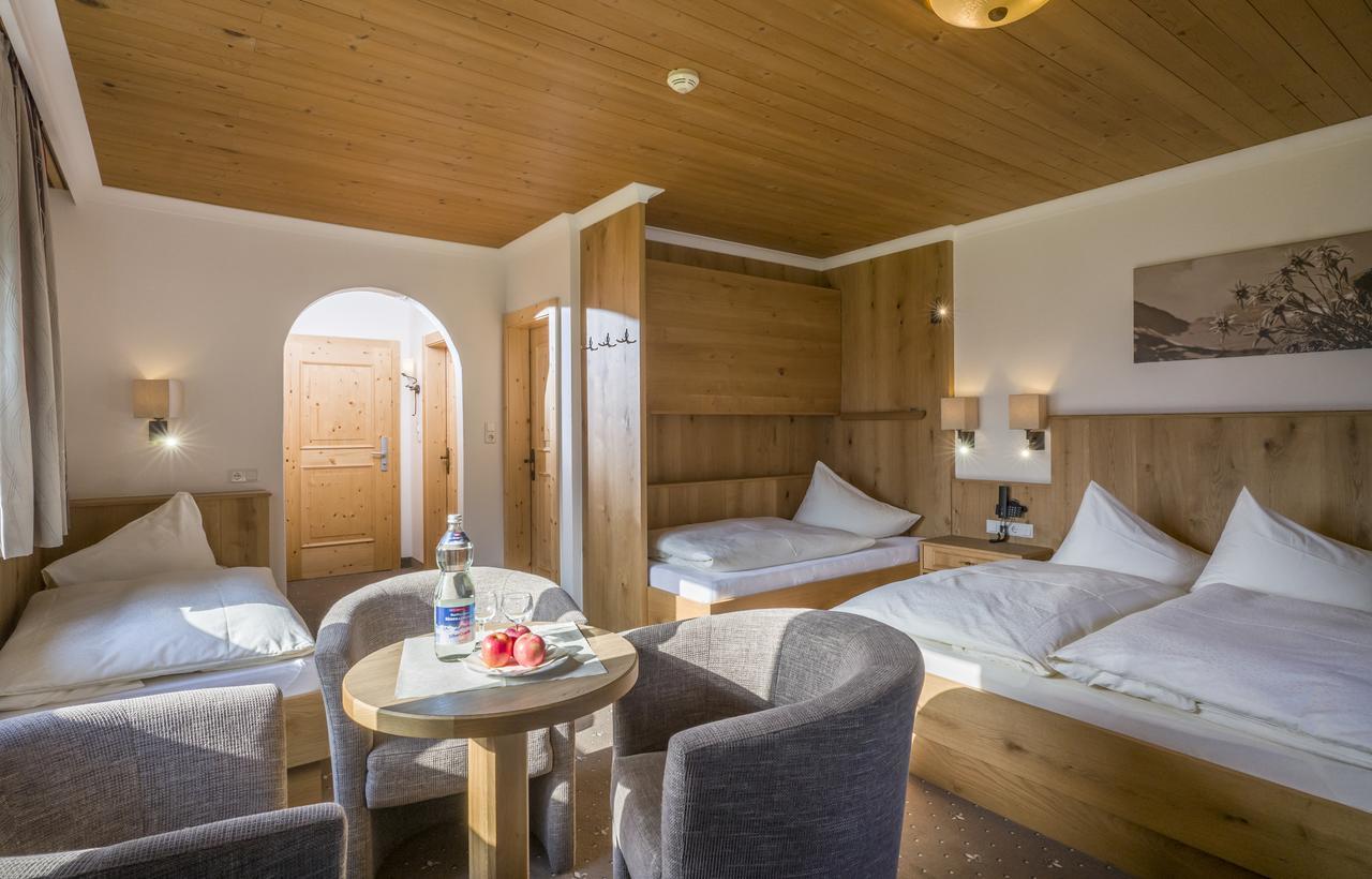 קלטנבאך Hotel Garni Klocker מראה חיצוני תמונה